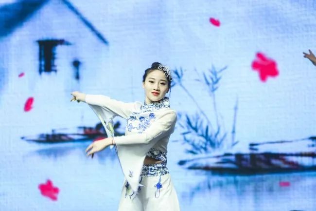 超燃!116万人次关注!“2019年第二届中国喷码标识行业年会”取得圆满成功