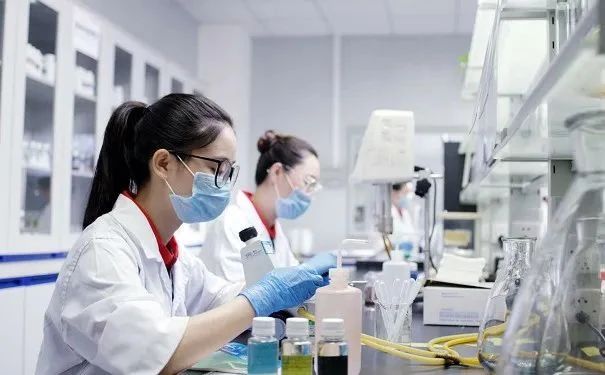 推进技术创新,实现行业新突破
